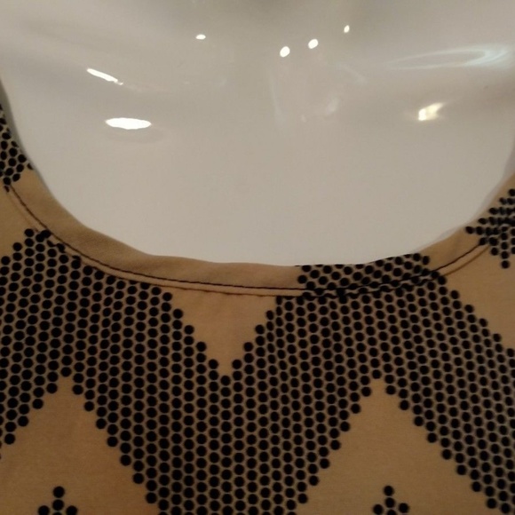 ❤️Chevron Shift Mini Dress. V Back Super Comfy - Picture 7 of 7